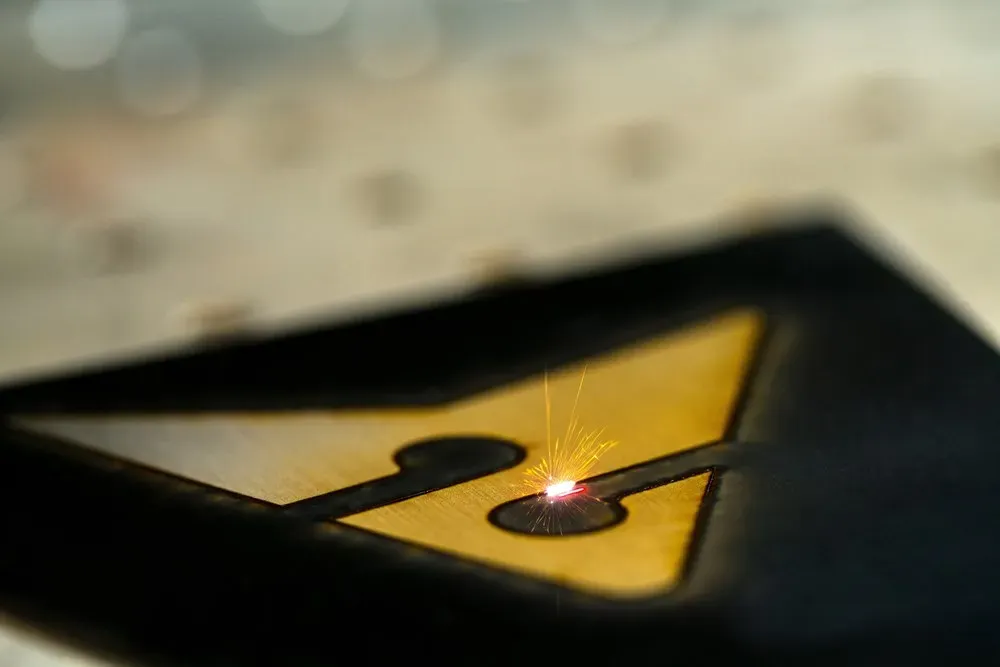 gravure-laser-le-port-design-plus